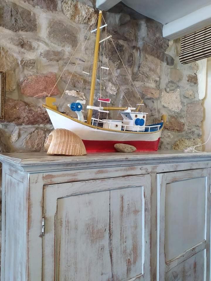 Capetan Nikolas-Boat House Klima  Room photo